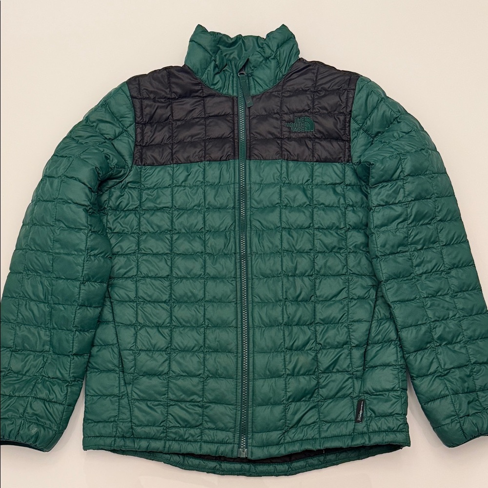 The North Face Kids Green and Black Thermoball Puffer Jacket - Picture 7 of 7
